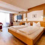 Alte Krone Hotel 3*
