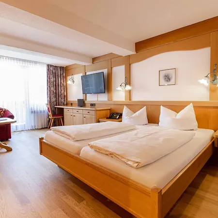 Alte Krone Hotel 3*