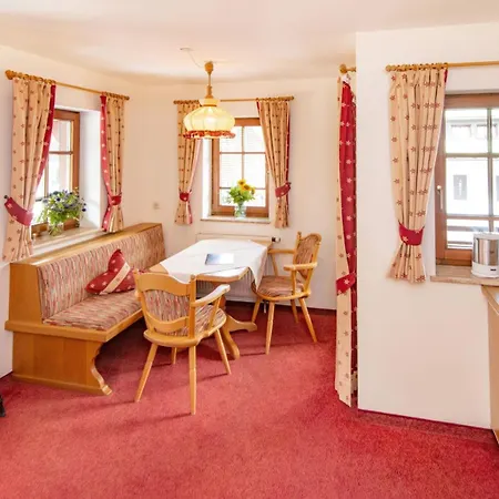 Alte Krone 3* Mittelberg