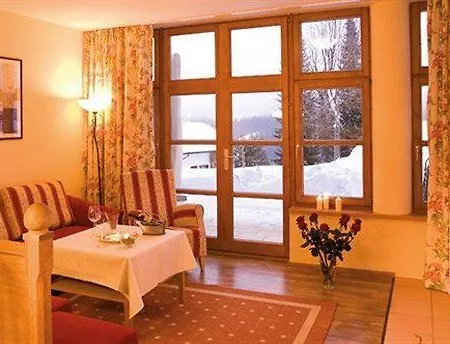 فندق Alte Krone 3*