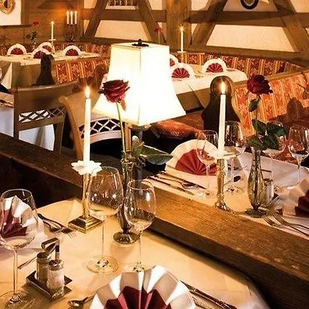 Hotel Alte Krone 3*