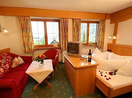 Alte Krone ميتلبرغ