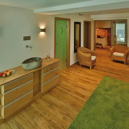 Otel Alte Krone 3*