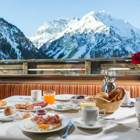 فندق Alte Krone 3*