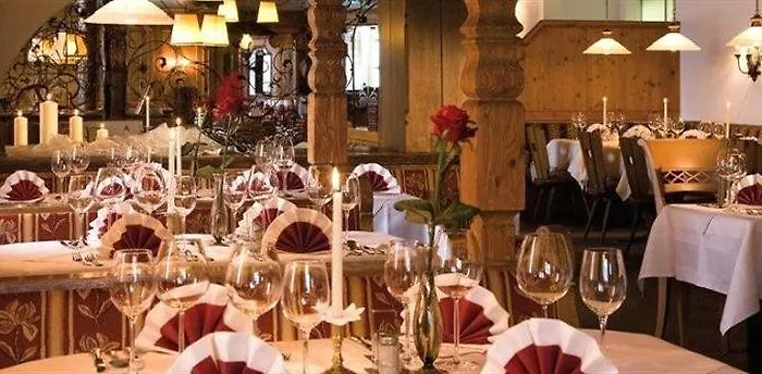 Hotel Alte Krone Mittelberg