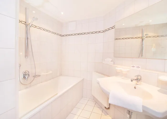 Alte Krone Hotel Mittelberg